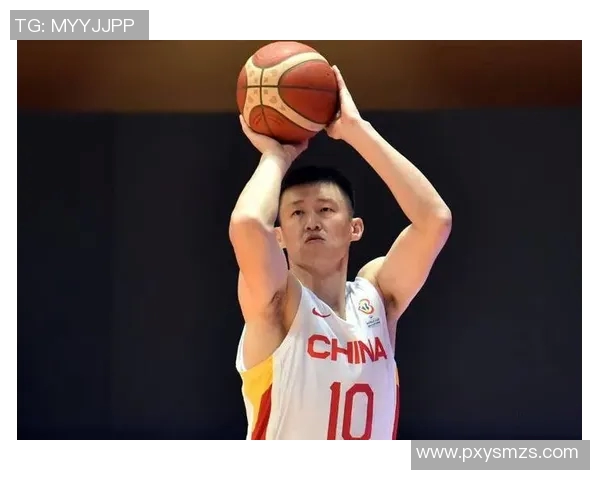 周鹏：从篮球场上的拼搏者到生活中的多面手，探索他的成长与转变之路